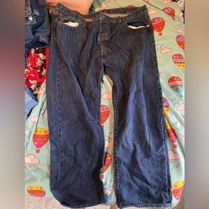 Men’s Levi jeans